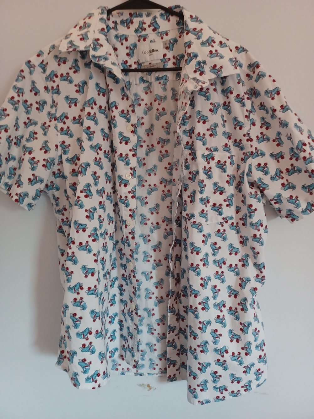 Goodfellow & Co White Shirt with Blue and Red Skateboard Print